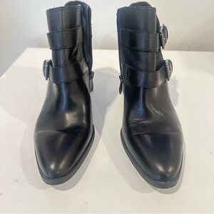 Franco Sarto black women’s boot whit heel and straps - Elegant and versatile